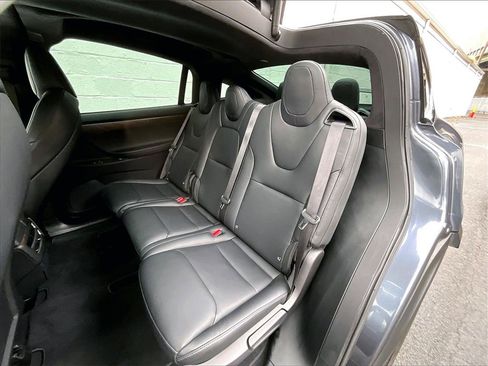Used 2020 Tesla Model X Long Range image 22