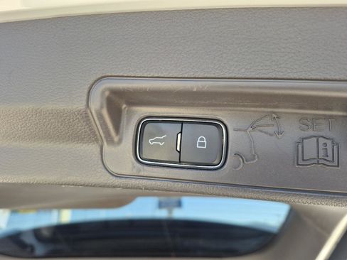 Certified 2021 Ford Explorer Platinum w/ Equipment Group 601A image 13