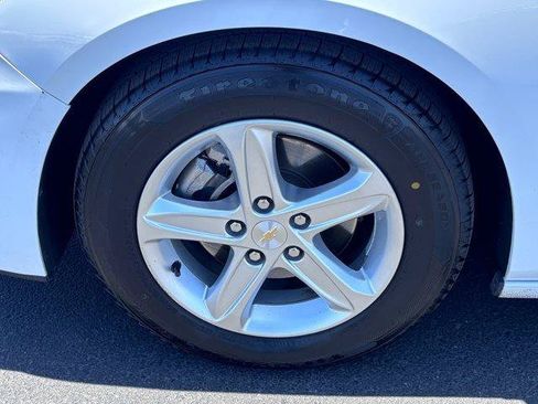 Used 2023 Chevrolet Malibu LT w/ Driver Confidence Package FWD image 7