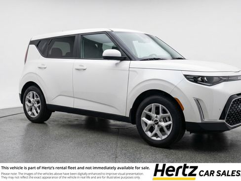 Used 2025 Kia Soul LX w/ LX Technology Package image 1