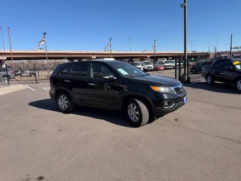 Used 2012 Kia Sorento FWD image 19