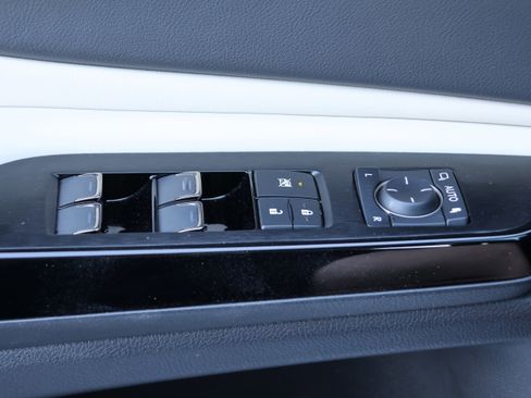 Used 2025 Lexus ES 300h w/ Premium Package image 14