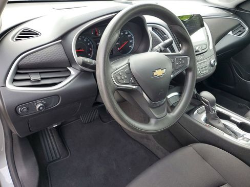 Used 2024 Chevrolet Malibu LT image 11