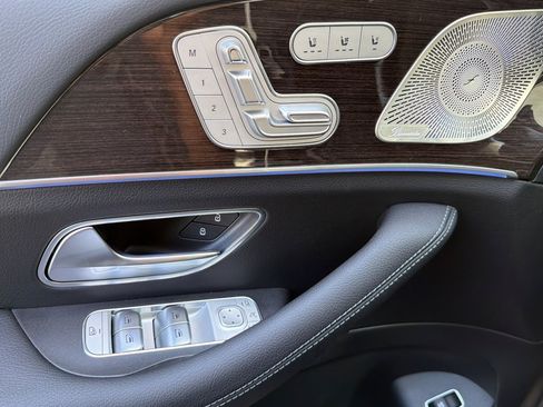 New 2026 Mercedes-Benz GLS 450 4MATIC image 10