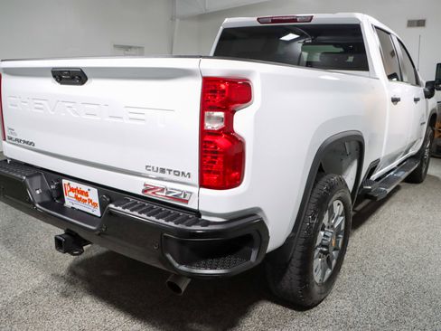 Used 2025 Chevrolet Silverado 2500 Custom w/ Custom Value Package AWD/4WD image 7