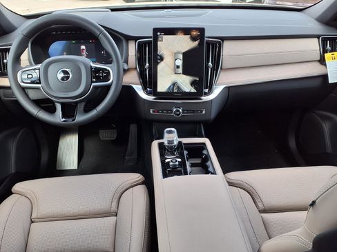 New 2026 Volvo XC90 B6 Ultra w/ Protection Package AWD/4WD image 11
