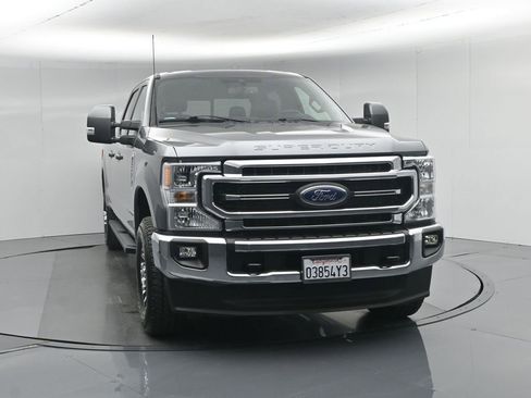 Certified 2022 Ford F250 Lariat image 32