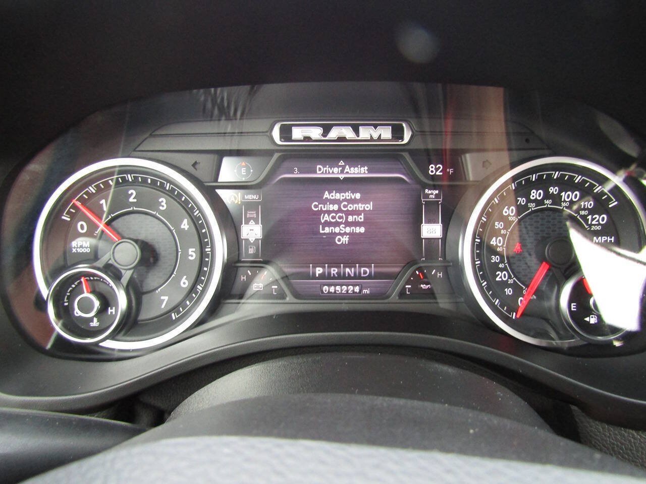 Used 2020 RAM 1500 Laramie w/ Night Edition AWD/4WD image 13
