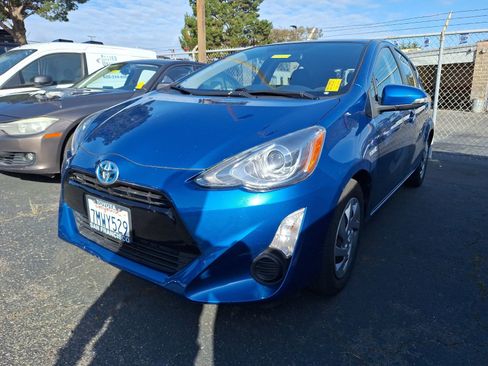 Used 2015 Toyota Prius C Two FWD image 3