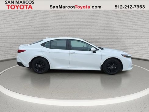 Used 2026 Toyota Camry LE w/ Convenience Package FWD image 5