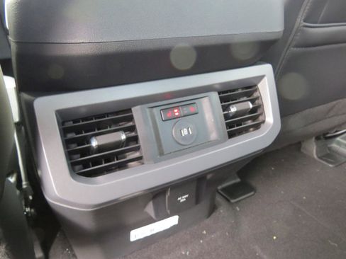 New 2025 Ford F250 Lariat w/ Lariat Ultimate Package image 21