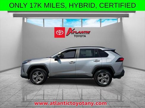 Certified 2023 Toyota RAV4 LE AWD/4WD image 5