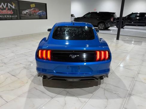 Used 2020 Ford Mustang Coupe RWD image 9