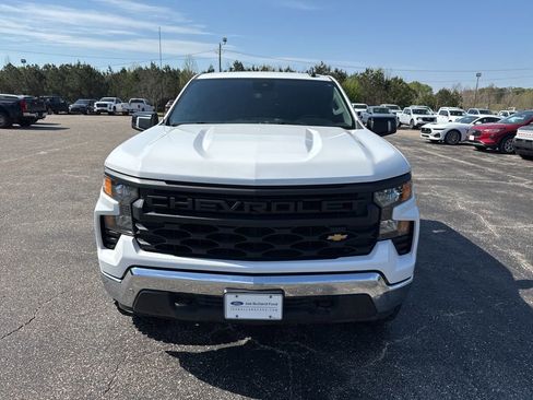 Used 2024 Chevrolet Silverado 1500 W/T w/ WT Value Package AWD/4WD image 17