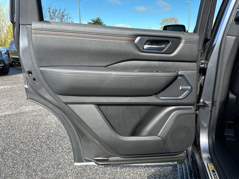 New 2026 Nissan Armada Platinum Reserve image 24