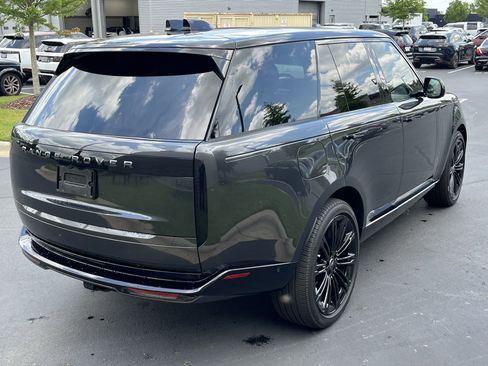 Certified 2025 Land Rover Range Rover SE AWD/4WD image 7