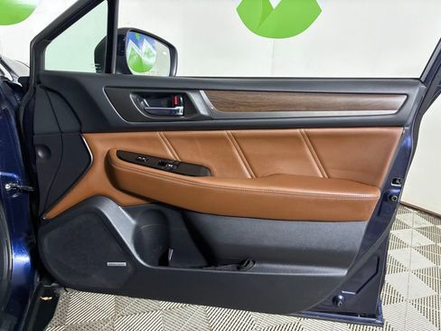 Used 2018 Subaru Outback 3.6R Touring w/ Popular Package #3 image 30