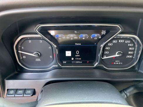 Used 2022 GMC Sierra 2500 Denali w/ Denali Black Diamond Edition AWD/4WD image 15
