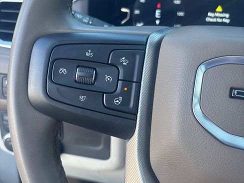 Used 2024 GMC Yukon Denali image 17