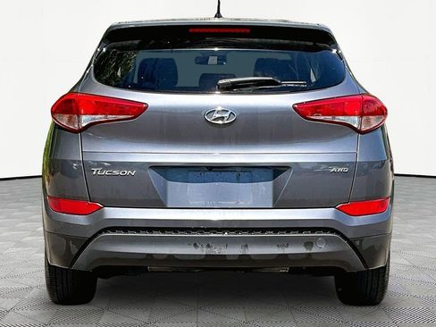 Used 2018 Hyundai Tucson SE image 7
