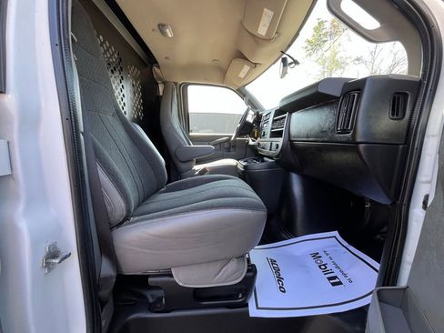 Certified 2021 GMC Savana 2500 image 15