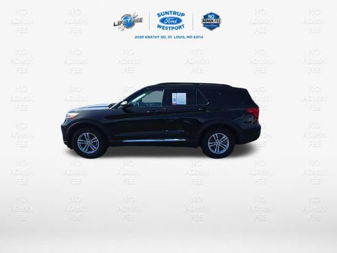 Used 2023 Ford Explorer XLT AWD/4WD image 4