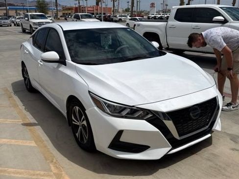 Used 2020 Nissan Sentra SV FWD image 2