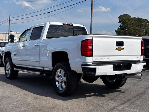 Used 2019 Chevrolet Silverado 2500 LTZ w/ Duramax Plus Package AWD/4WD image 7