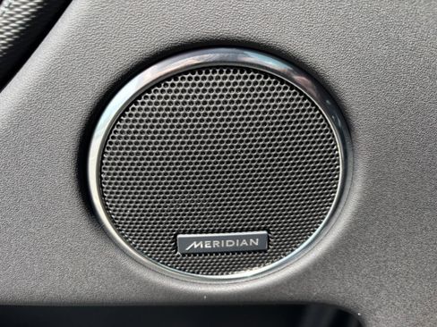 Used 2025 Land Rover Discovery Sport Dynamic SE image 36