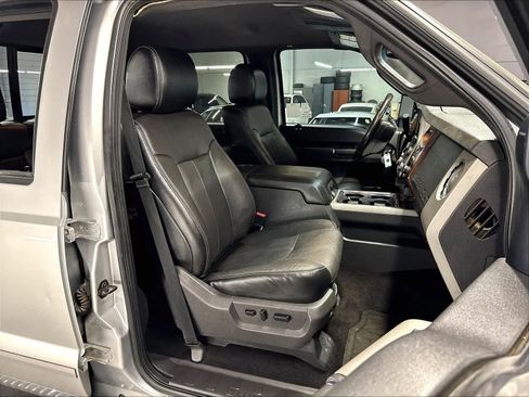 Used 2016 Ford F250 Lariat w/ Chrome Package AWD/4WD image 10