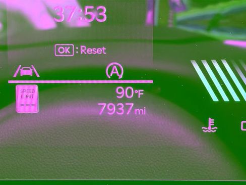 Certified 2026 Kia Sorento S w/ S Panoramic Sunroof Package FWD image 18