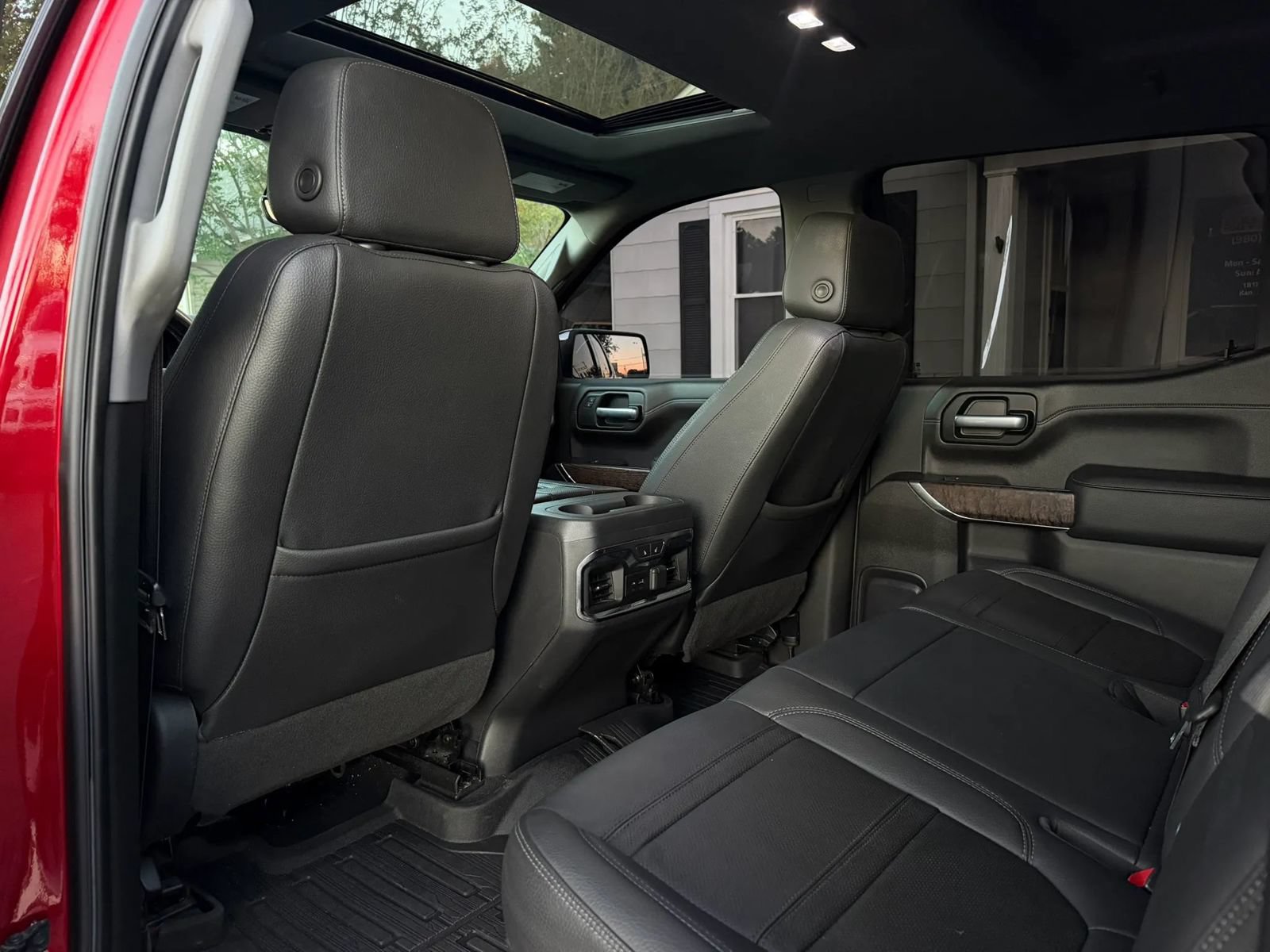 Used 2021 GMC Sierra 1500 Denali w/ Denali Ultimate Package AWD/4WD image 19