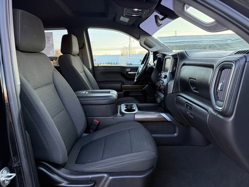 Used 2021 Chevrolet Silverado 1500 RST image 14