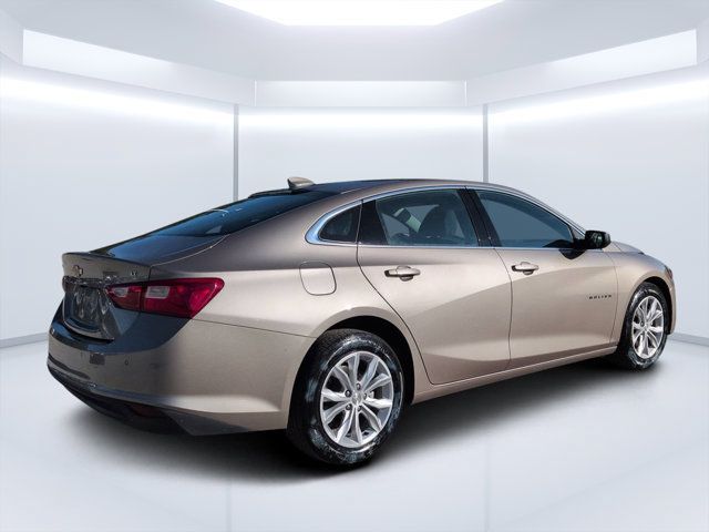 Used 2025 Chevrolet Malibu LT FWD image 3