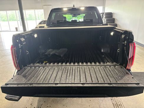 Used 2024 Toyota Tundra Platinum AWD/4WD image 7