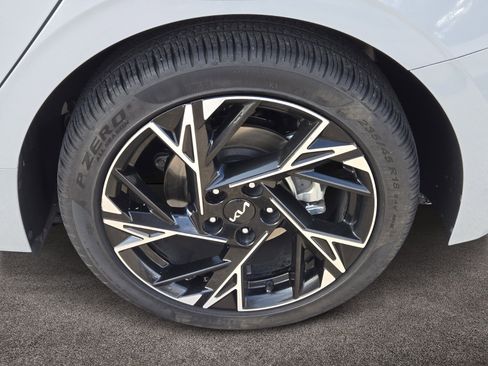 Certified 2025 Kia K5 GT-Line w/ GT-Line Premium Package image 8