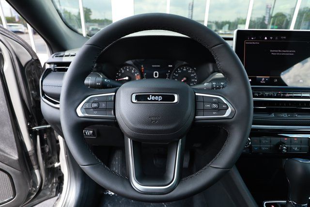 New 2026 Jeep Compass Latitude AWD/4WD image 11