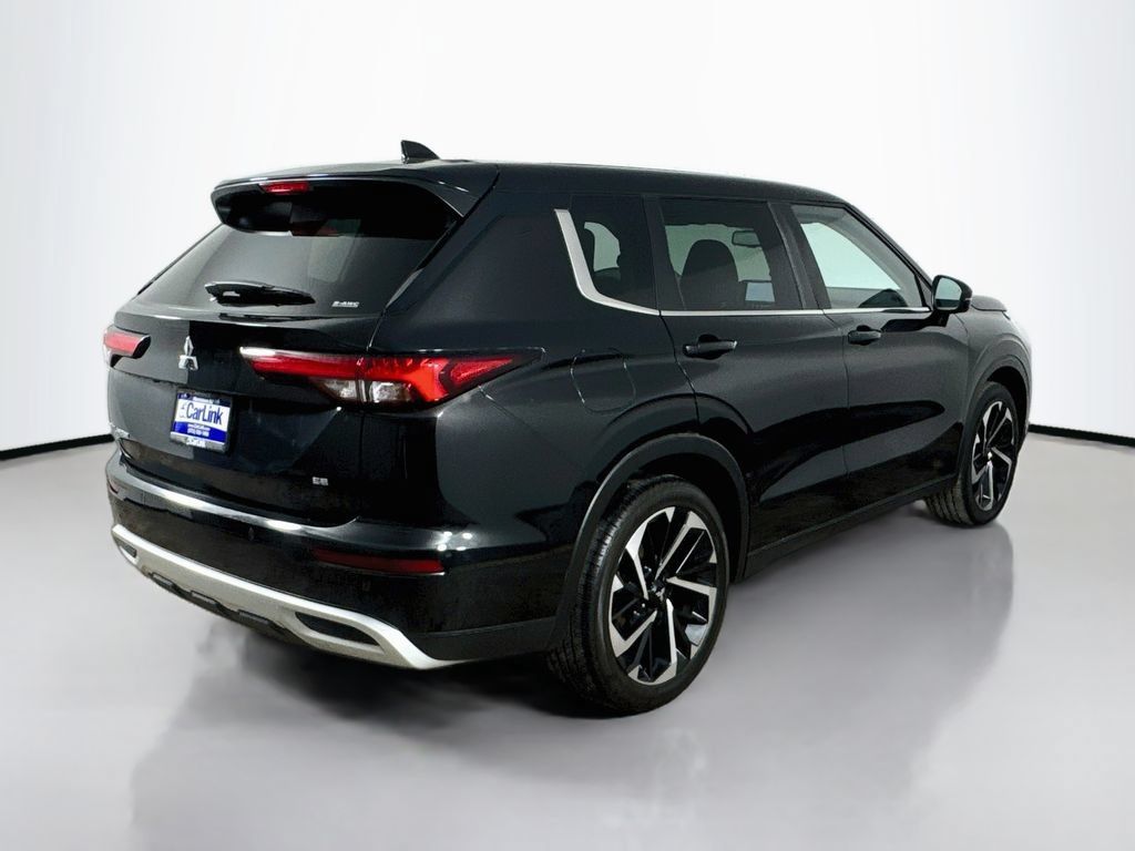 Used 2022 Mitsubishi Outlander SE AWD/4WD image 8