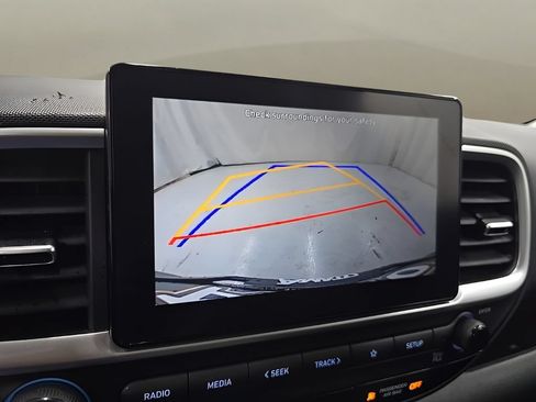 Used 2022 Hyundai Venue SEL FWD image 32