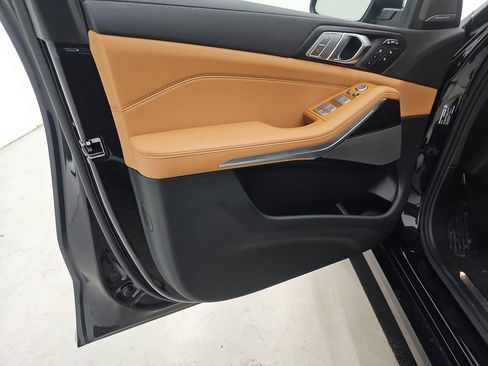 Used 2026 BMW X7 xDrive40i image 8