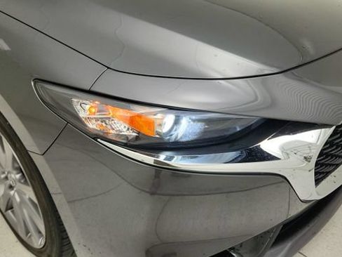 Used 2024 MAZDA MAZDA3 s FWD image 10