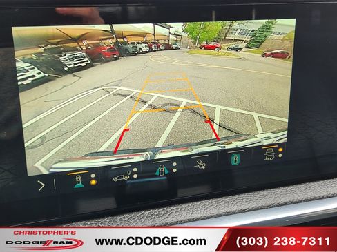 Used 2023 GMC Sierra 1500 Denali w/ Technology Package AWD/4WD image 12