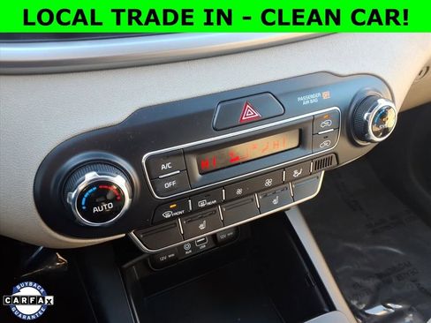 Used 2020 Kia Sorento LX w/ LX I4 Convenience Package image 11