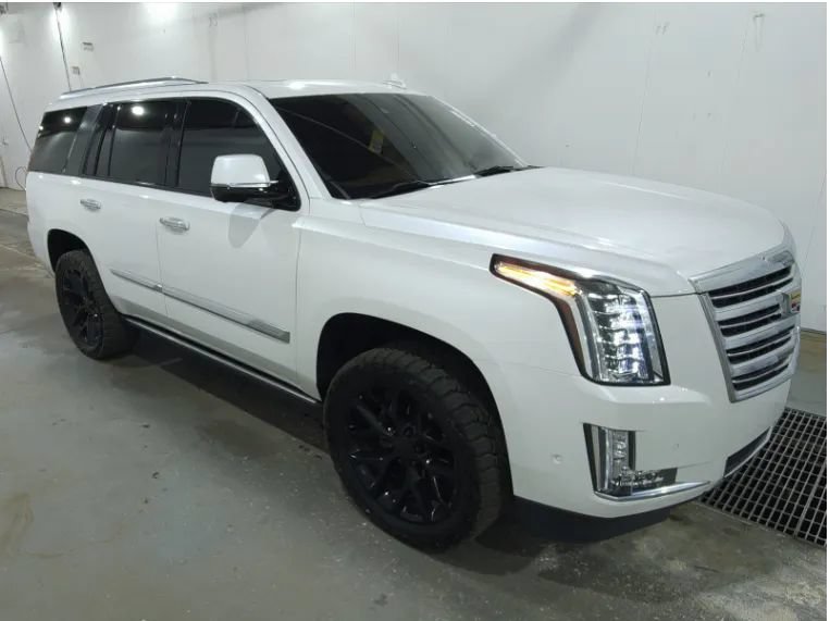 Used 2017 Cadillac Escalade Platinum AWD/4WD image 1