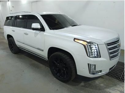 Used 2017 Cadillac Escalade Platinum