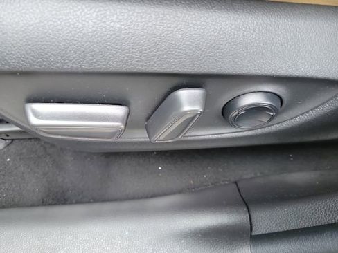 Used 2021 Toyota RAV4 XLE Premium FWD image 20