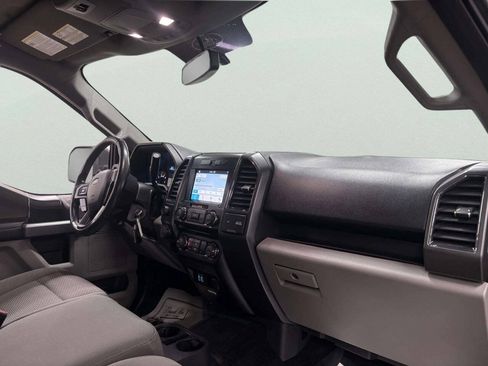 Used 2017 Ford F150 XLT w/ Equipment Group 302A Luxury AWD/4WD image 21