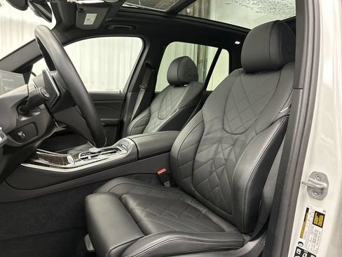 Used 2026 BMW X5 xDrive40i AWD/4WD image 15