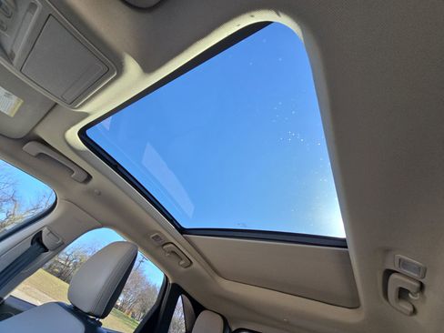 Used 2020 Ford Escape Titanium w/ Titanium Premium Package 2.0 image 21