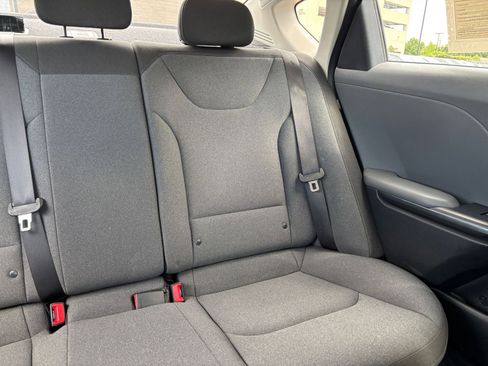 Used 2025 Kia K4 FWD image 36